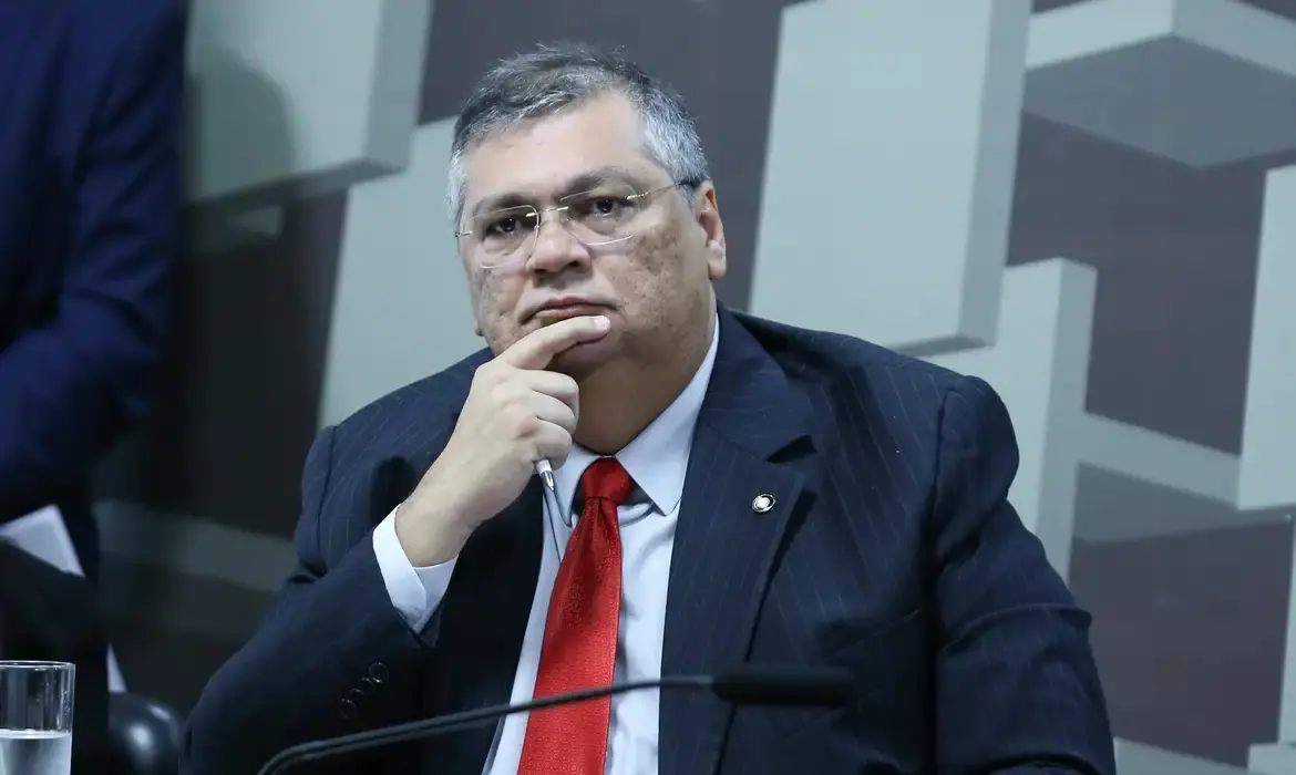 Flávio Dino revoga decisão de Mendonça e garante liberdade de expressão em polêmica sobre Nossa Senhora Aparecida 1 Dino Mendonca STF.jpeg