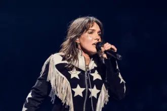 Franni Cash: Acreditando que o Melhor Está por Vir na Música Cristã 4 KKM QA Franni Cash