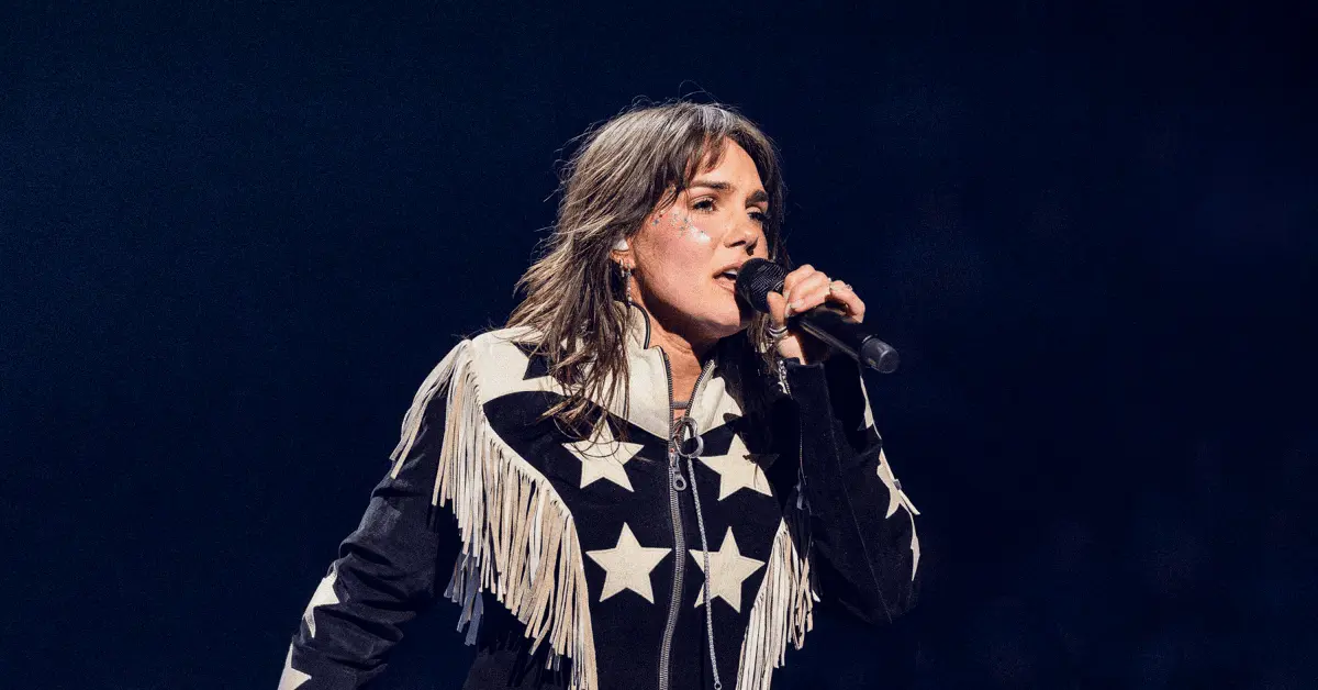Franni Cash: Acreditando que o Melhor Está por Vir na Música Cristã 20 KKM QA Franni Cash