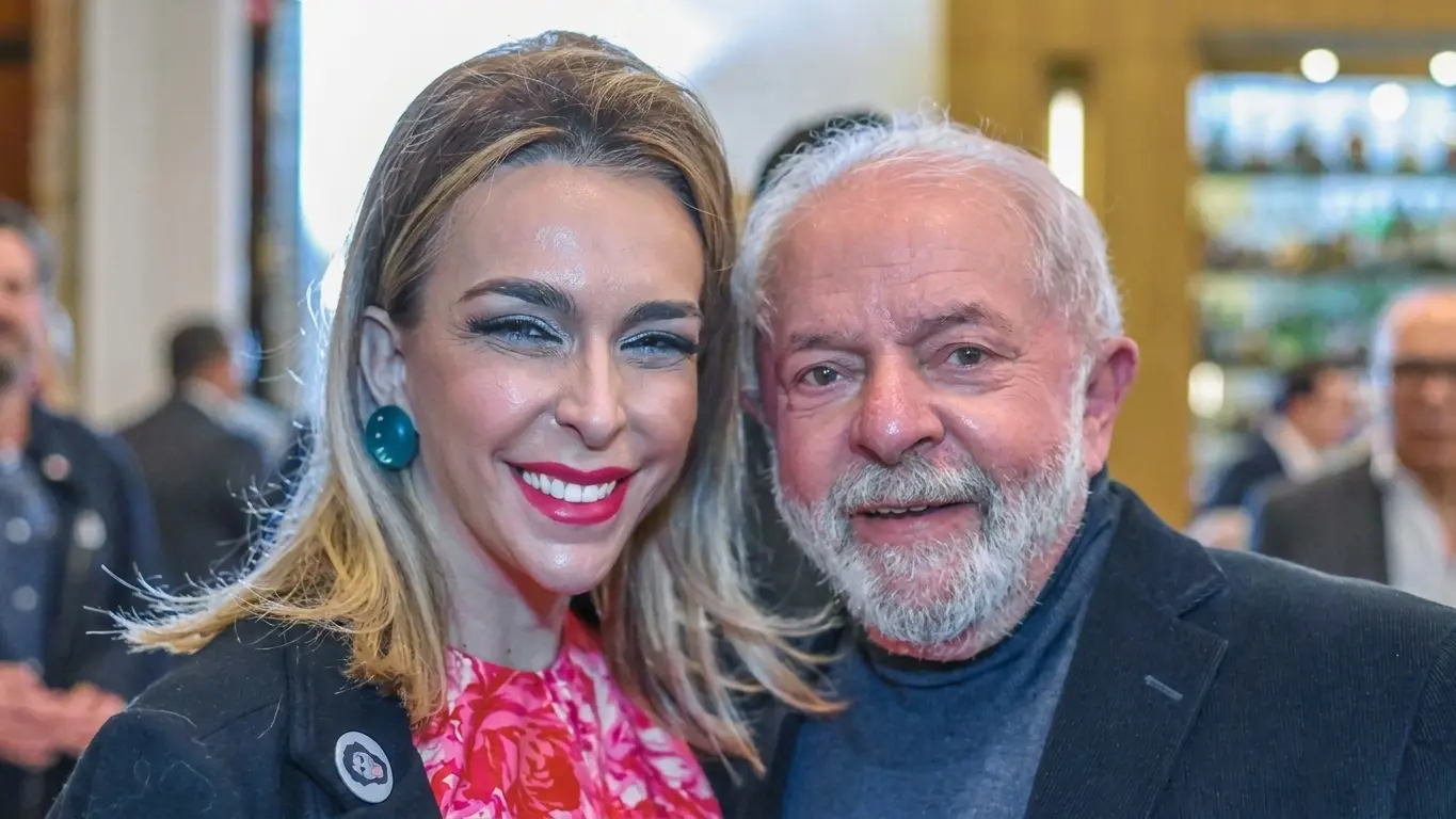 Celular de Roberta Luchsinger pode trazer novas revelações; Lulinha deve ser ouvido pela PF após as eleições 1 Lula Roberta 2