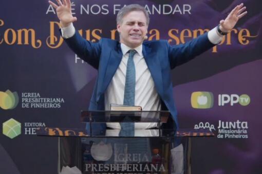 André Mendonça agradece apoio de cristãos em meio a crises no STF 1 Ministro do STF Andre Mendonca se torna pastor na igreja Presbiteriana de Pinheiros
