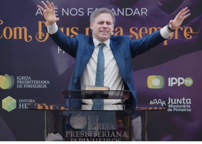 André Mendonça agradece apoio de cristãos em meio a crises no STF 1 Ministro do STF Andre Mendonca se torna pastor na igreja Presbiteriana de Pinheiros
