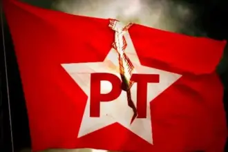 "Brasil vai bem, mas só para quem é petista, diz intelectual de esquerda" 8 PT 3.jpeg