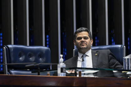 PF aponta que Alcolumbre seria alvo de Mendonça para fortalecer sua posição no STF 6 alcolumbre 4