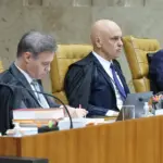 Mensagens entre Moraes e Vorcaro podem ser irrecuperáveis, aponta PF 4 alexandre de moraes com andre mendonca foto rosinei coutinho stf