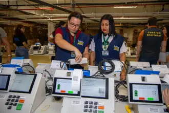 Preparação das Urnas Eletrônicas no Amazonas Avança para as Eleições de 2026 6 amazonas testes urnas 910x568.jpeg