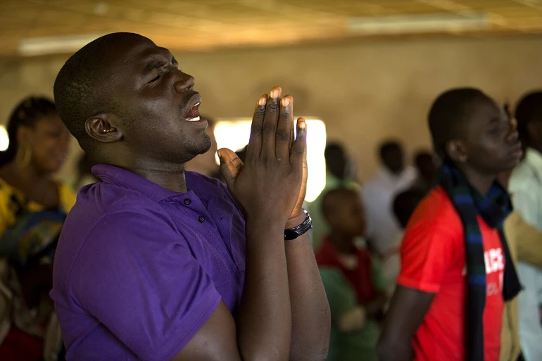 Ataques em comunidades rurais na Nigéria resultam em pelo menos nove mortes 1 cristaos culto nigeria