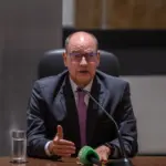 Governador interino do Rio anuncia saída do déficit e R$ 5 bilhões em caixa 2 desembargador ricardo couto rio