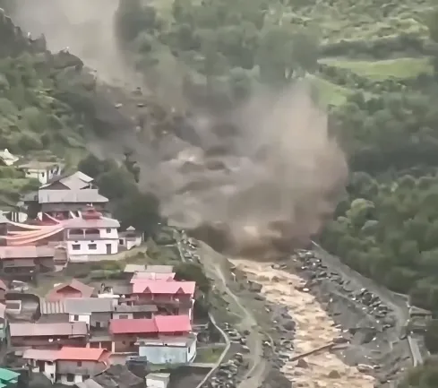 Enchentes devastadoras no Nepal causam mortes e desaparecimentos entre cristãos locais 1 featured image 1789120369426