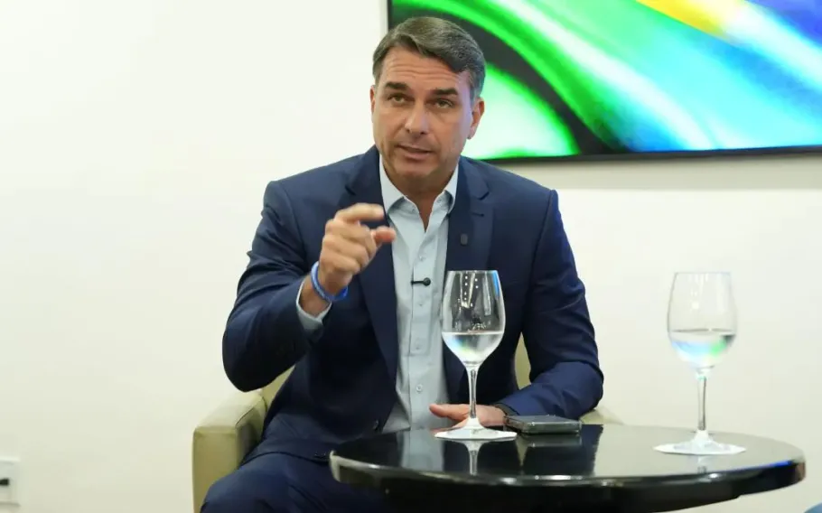 Flávio Bolsonaro critica Lula e promete proibição de cassinos online 1 flavio 3