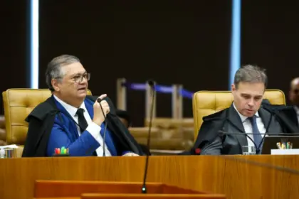 Flávio Dino solicita investigação sobre possíveis vínculos entre Instituto Iter e Banco Master 10 flavio dino com andre mendonca foto gustavo moreno stf 2
