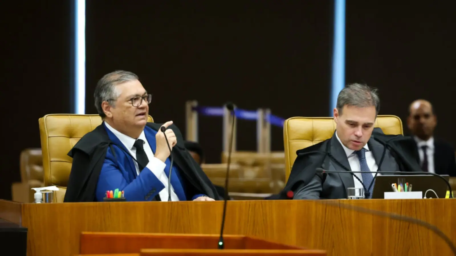 Flávio Dino critica decisão de André Mendonça sobre postagens de Nossa Senhora Aparecida 1 flavio dino com andre mendonca foto gustavo moreno stf