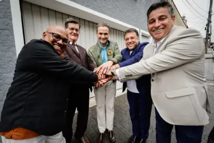 Igrejas Evangélicas Reestruturam Táticas Eleitorais para Aumentar Representatividade no Legislativo 2 igrejas evangelicas reorganizam estrategia eleitoral legislativo