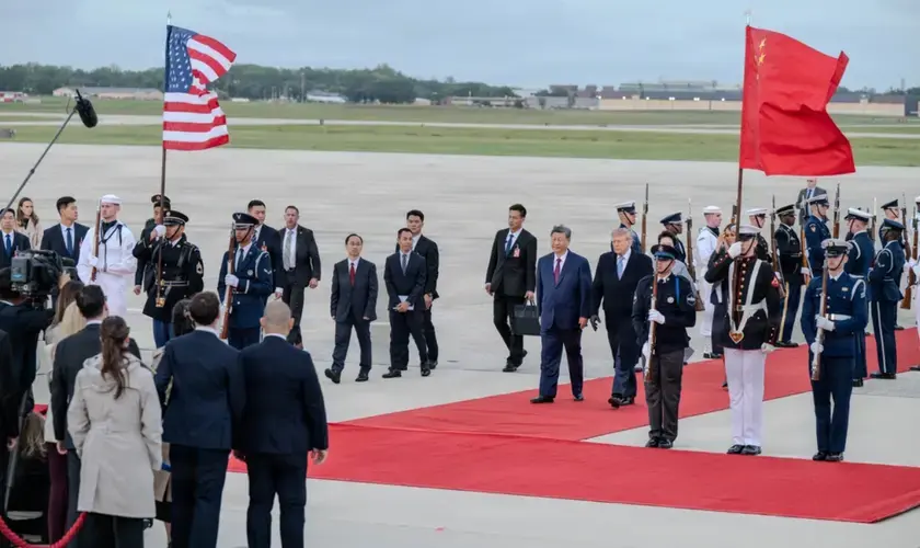 Senadores dos EUA solicitam que Trump aborde a situação dos cristãos presos na China com Xi Jinping 1 image 24 1