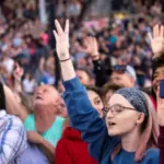 Geração Z se destaca como a mais religiosa entre os jovens, revela pesquisa 3 image 26 e1790516421172