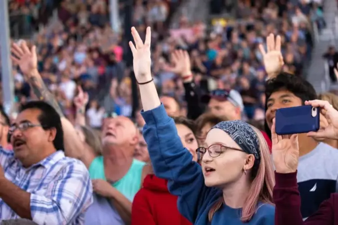 Geração Z se destaca como a mais religiosa entre os jovens, revela pesquisa 1 image 26 e1790516421172