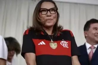 Torcedores do Flamengo criticam Janja por usar camisa do clube em evento 6 janja flamengo.jpeg