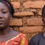 Irmãs fogem de incêndio provocado pelo pai muçulmano após conversão ao cristianismo em Uganda 3 jovens escapam da morte apos pai atear fogo em casa em uganda
