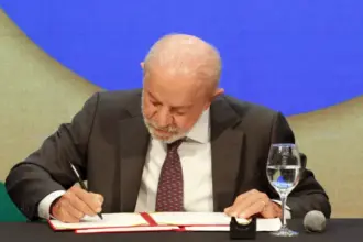 Governo lança terceira fase do Desenrola a nove dias das eleições 7 lula desenrola3 910x568.jpeg
