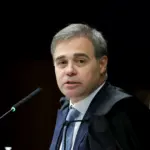 Mendonça aceita pedido de Fachin e encerra sigilo do caso Master 4 mendonca stf 1