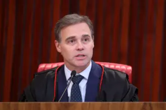 Mendonça critica suspensão da campanha de Deltan e aponta "fim prematuro" da disputa 7 mendonca tse deltan