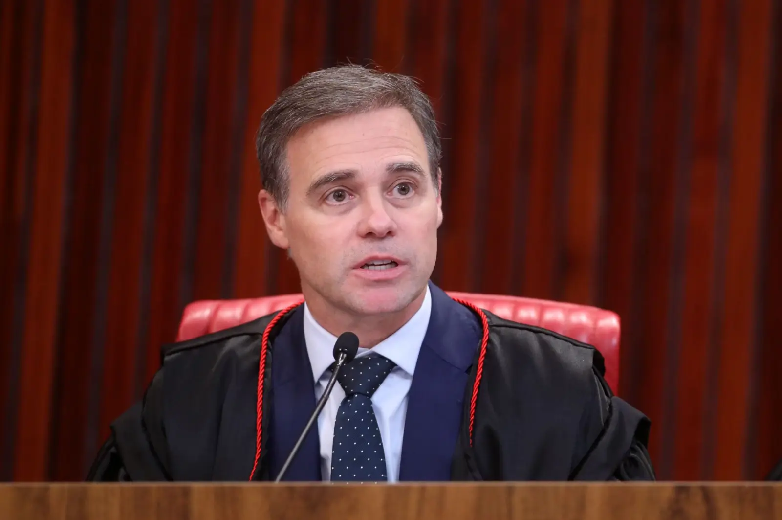 Mendonça critica suspensão da campanha de Deltan e aponta "fim prematuro" da disputa 1 mendonca tse deltan scaled