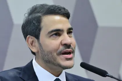 Jorge Messias comemora transparência após fim do sigilo do caso Master 5 messias