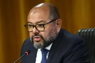 Empresários investigados pela PF mencionam ex-ministro em gravações sobre contratos do INSS 6 min trabalho caged mcamgo abr 261020221818 3.jpg