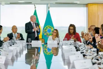 Lula critica a Igreja Católica por não permitir a ordenação de mulheres 5 news 142905