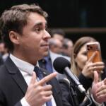 TRE-MG determina remoção de reportagens que atribuíram a Nikolas Ferreira expressão "lindão" 3 nikolas ferreira foto kayo magalhaes camara dos deputados 1