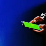 A Solidão e o Uso de Chatbots por Jovens em Busca de Apoio Emocional 4 not good be alone chatbots