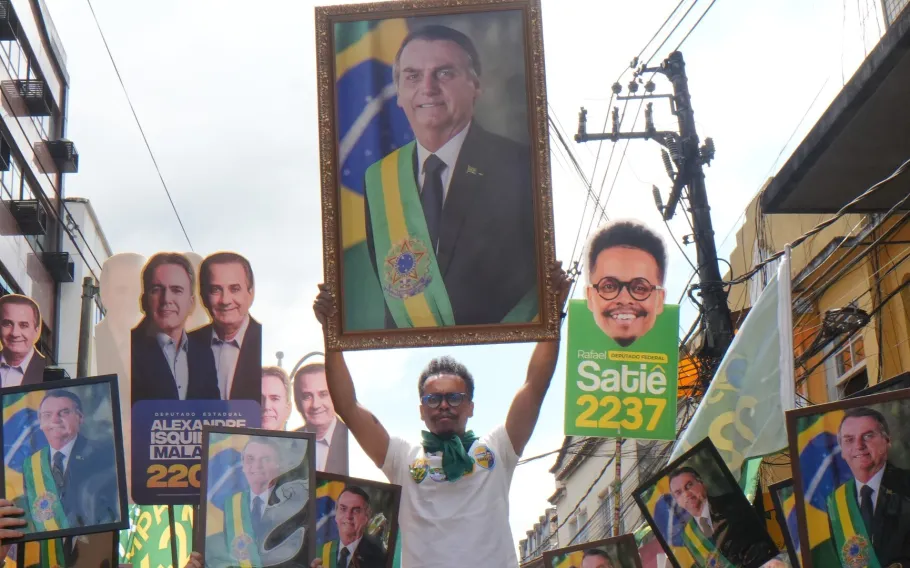 Quadro de Bolsonaro apreendido em campanha é devolvido a Rafael Satiê 1 rafaelsatie bolsonaro