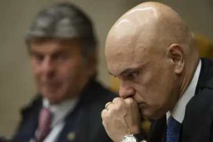 Pesquisa aponta que crise no STF afeta mais Lula do que Flávio Bolsonaro 10 stf 910x568.jpg