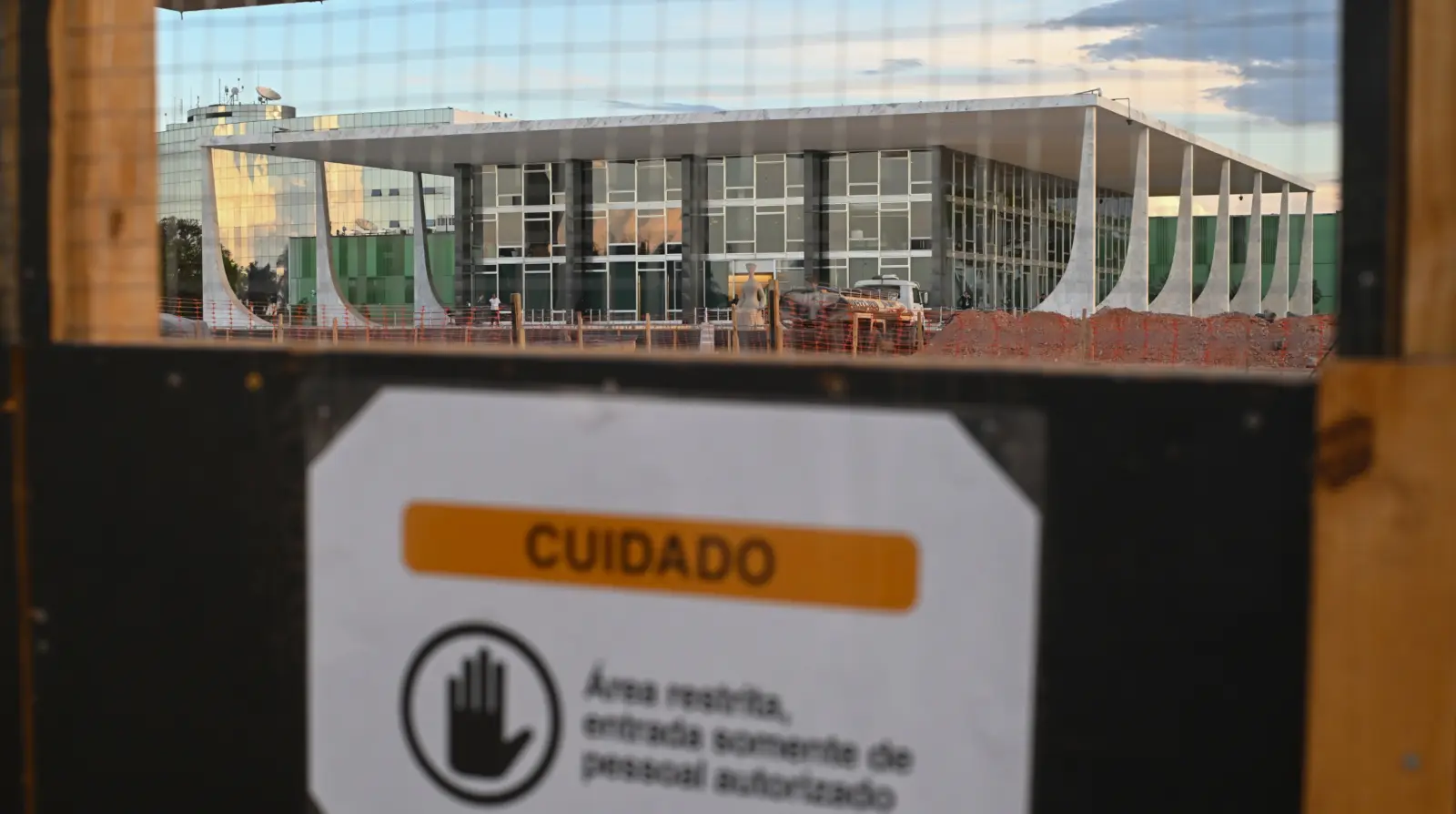 Mais de 100 candidatos ao Senado se manifestam a favor do impeachment de ministros do STF 1 stf impeachment scaled