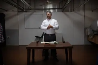 Prisão de Pastor Curdo Levanta Temores em Síria Pós-Assad 5 web hasan preyer 2