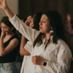 Pesquisa revela que 90% dos cristãos praticantes nos EUA relatam milagres em suas orações 3 1784880075 cristaos