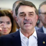 Flávio Bolsonaro critica Lula por falta de atratividade para investimentos no Brasil 3 1791321082241 e0ef13665763