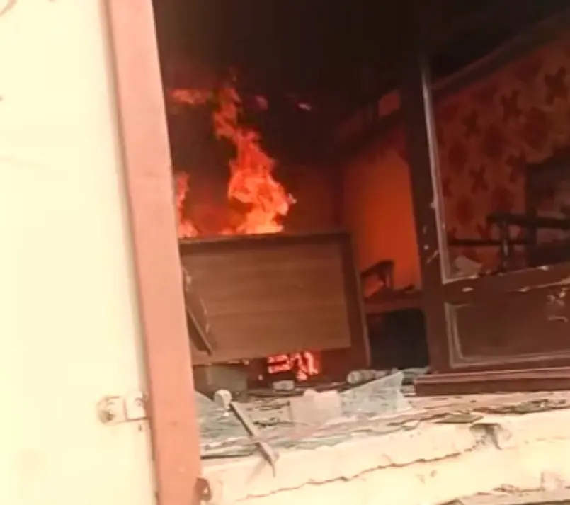 Casa de cristão é incendiada no Paquistão após acusação de blasfêmia 1 1791582365277 9b436b590d78