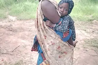 Pastor na Nigéria clama por ajuda para libertar esposa e filha sequestradas 7 1793213047747 54ce12726cc8