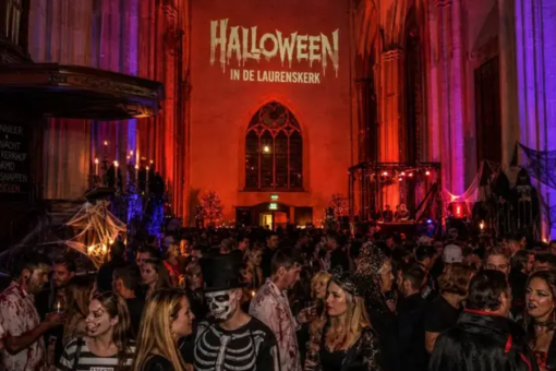 Protesto de cristãos contra festa de Halloween em igreja histórica na Holanda 1 3693786181 halloween