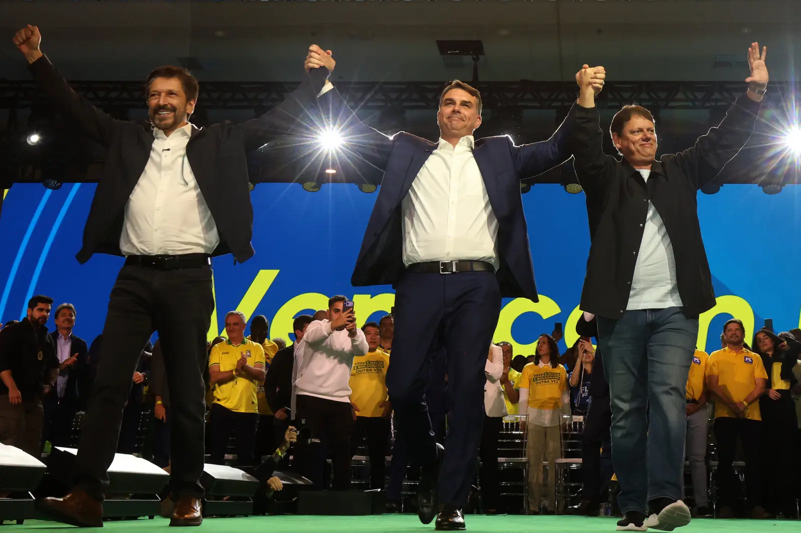 Candidatos de São Paulo buscam apoio do Centrão para Flávio Bolsonaro no 2º turno 1 55426318205 0b22c611d2 k scaled