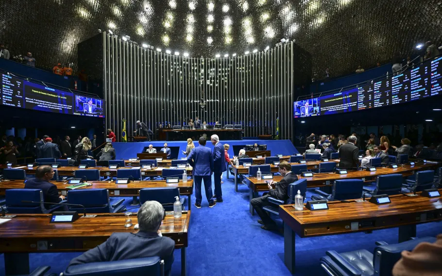 Senado aprova fim da escala 6x1 e nova jornada deve valer em dezembro de 2026 1 55590421235 3dac5c8466 o 910x568.jpg 1