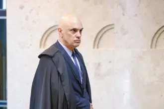 Alexandre de Moraes assume relatoria de inquérito contra Flávio Bolsonaro no STF 4 ASPA GRANDE 2026 09 29T070630.170