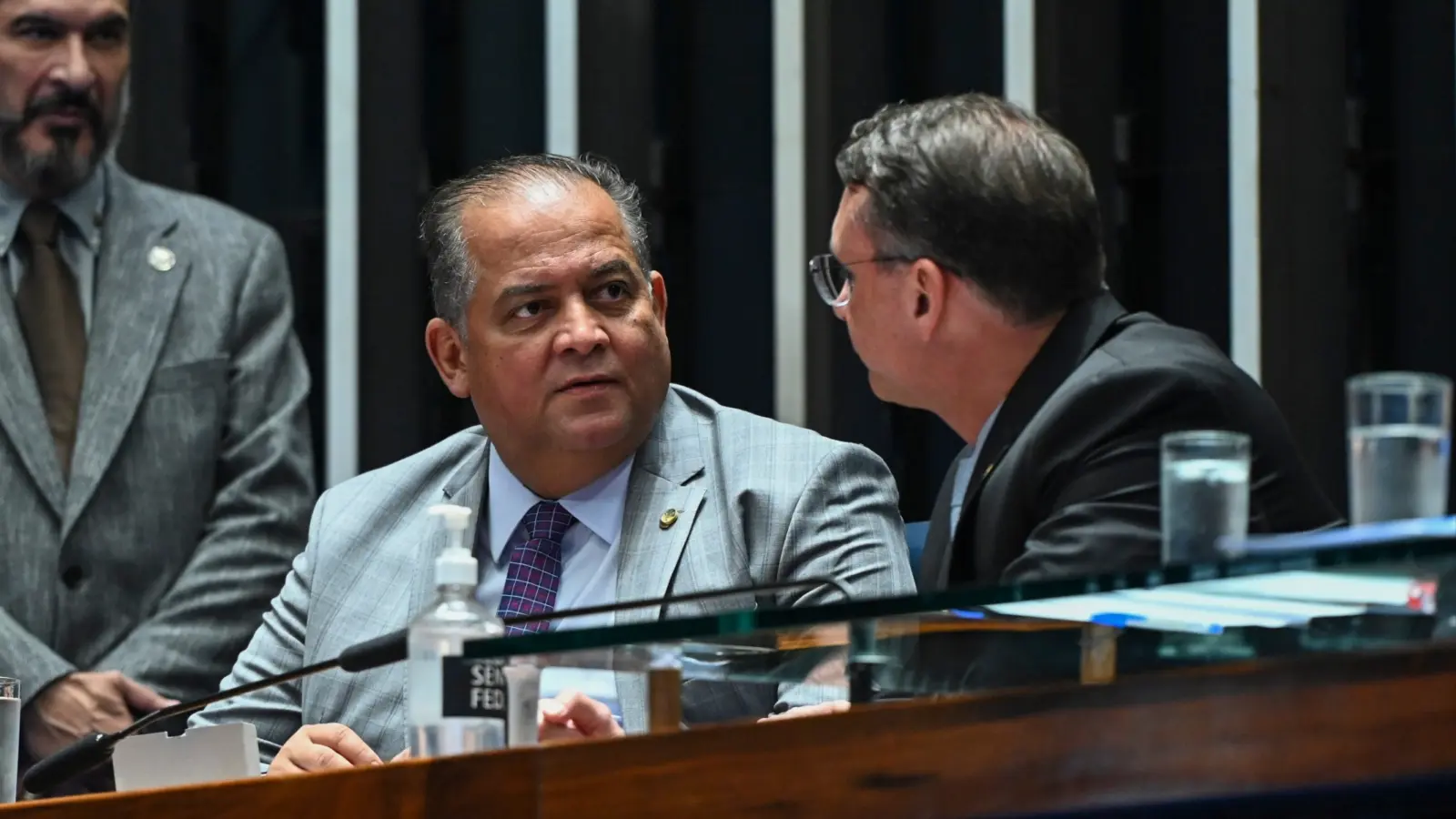Eduardo Gomes elogia Tarcísio como "líder inconteste" e evita discutir sucessão de Flávio Bolsonaro 1 ASPA GRANDE 2026 10 30T082026.147 scaled
