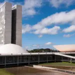 Flávio Bolsonaro deve enfrentar desafio na aprovação da PEC da Transição 3 Congresso Senado foto bigstock crop 20221123183555