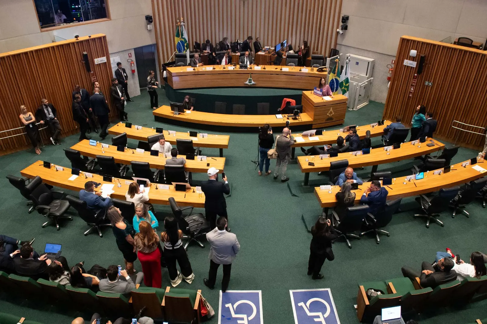 PL conquista a maior bancada na Câmara Legislativa do DF 1 Ibaneis CLDF.jpeg
