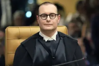 STF cobra explicações da Anatel sobre falhas em aplicativos eleitorais em 48 horas 7 Screenshot 20240401 084346 Instagram.jpg