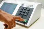 Eleições 2026: Resultados Surpreendentes e Derrotas para Candidatos Evangélicos 5 Urna eletronica Foto Reproducao