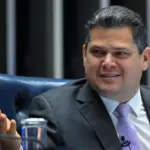 Análise da PEC que extingue a escala 6x1 será realizada dois dias após o 1º turno das eleições 3 alcolumbre