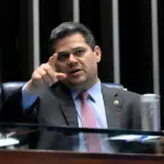 Senado solicita a Fux que impeça acesso a registros de visitas de Vorcaro e esposa de Moraes 3 alcolumbre senado